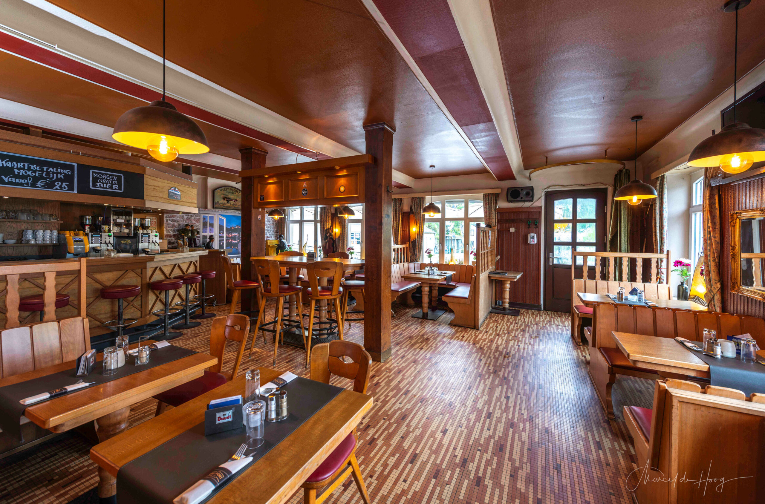 Café-Restaurant Du Pont in Luxemburg. Foto: Marcel de Hoog.